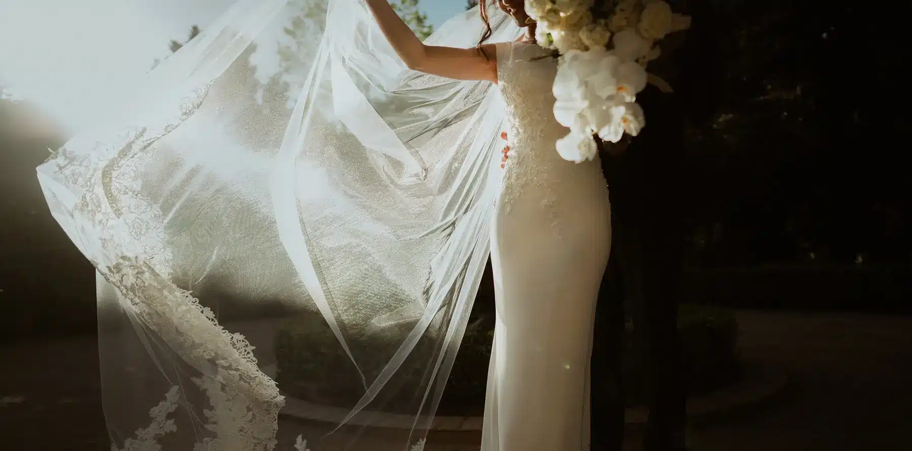 Bridal Portrait Jaspers Berry Garden Wedding Luxury Wedding Venue Bridal Bouquet
